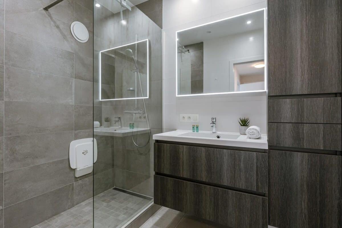 Huswell - Bright Seaview Apartment In Oostende Zewnętrze zdjęcie
