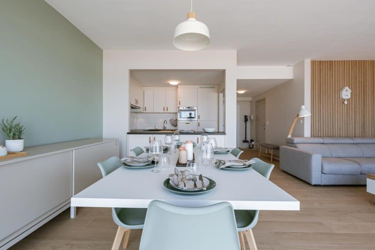 Huswell - Bright Seaview Apartment In Oostende Zewnętrze zdjęcie